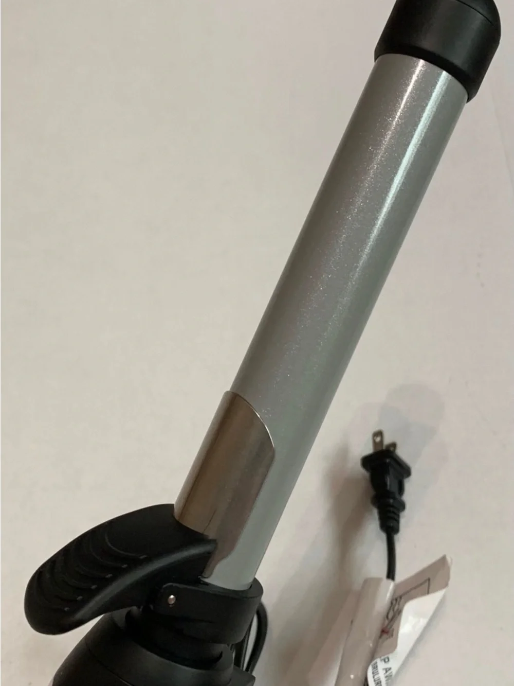 The Beachwaver Co. S1 Curling Wand in Black and Silver